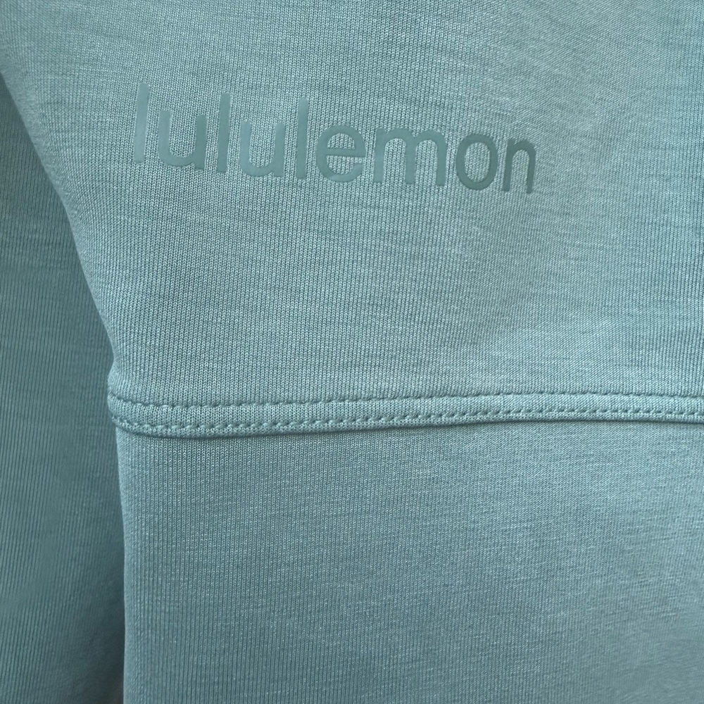 Lululemon Softstreme Perfectly Oversized Cropped Crew - Picture 6 of 7